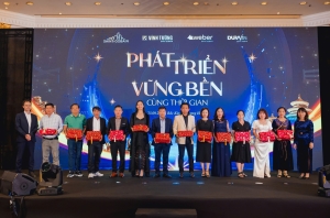 CHUYẾN THĂM NHÀ MÁY SẢN XUẤT SEKURIT VÀ TRUNG TÂM R&D SAINT-GOBAIN